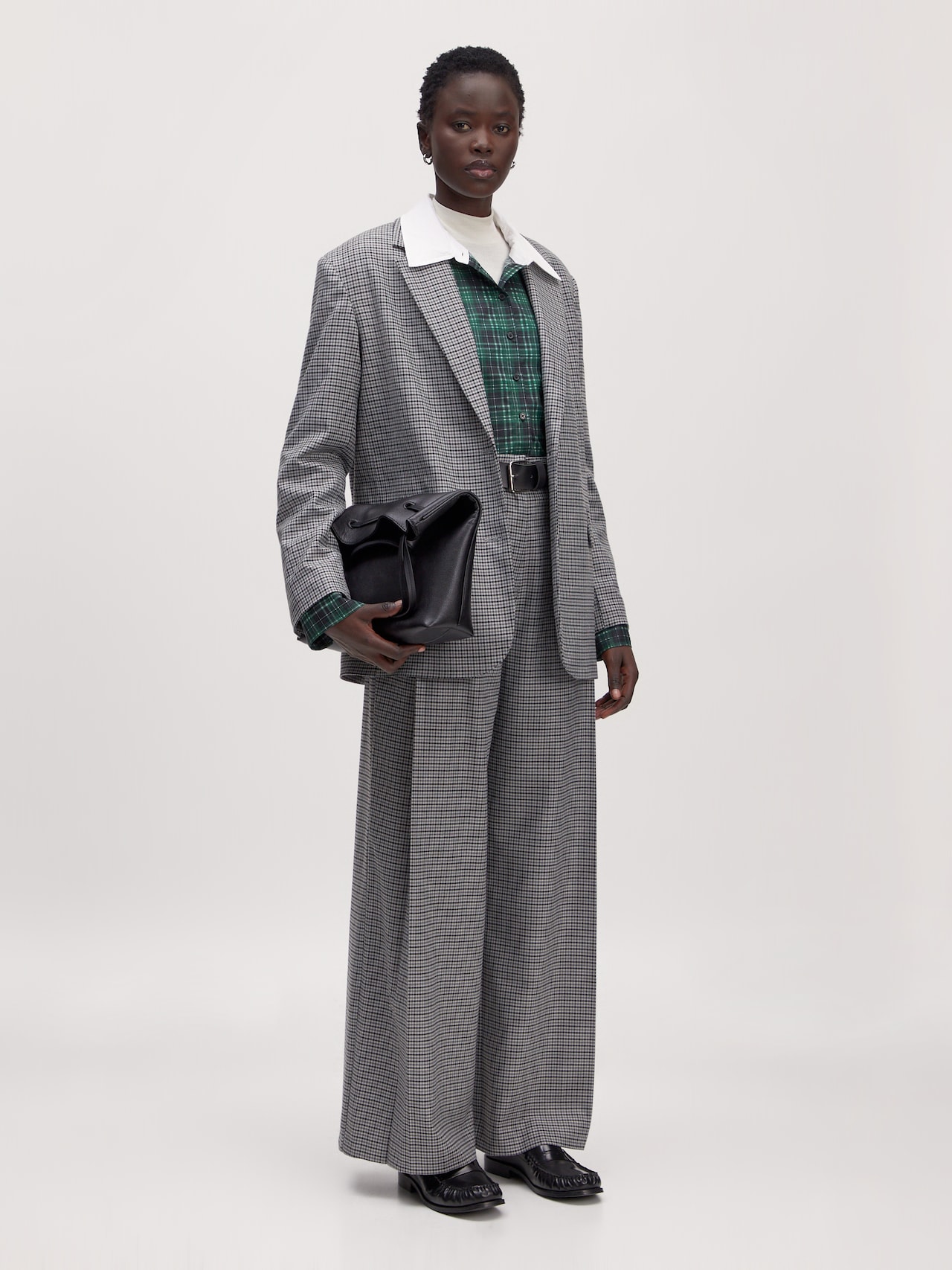 EDITED Producten Blazers 'Kainoa' Grijs