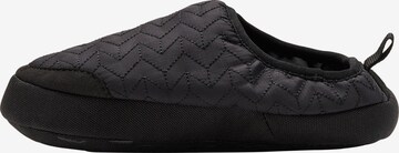 Hummel Slippers in Black