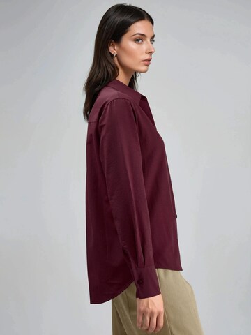 Busem Blouse in Red