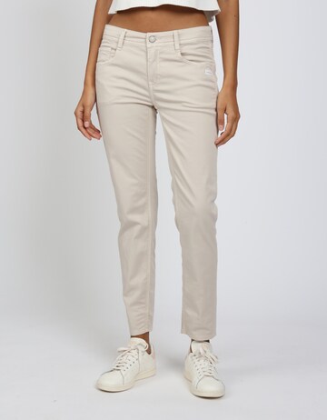 Gang Slimfit Jeans in Beige: Vorderseite