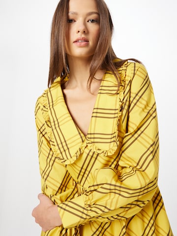 GLAMOROUS Shirt Dress in Yellow