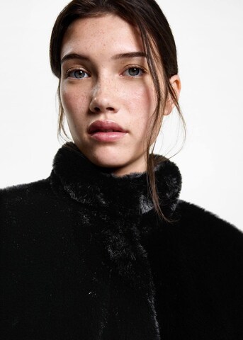 MANGO TEEN Jacke 'Fluffy' in Schwarz