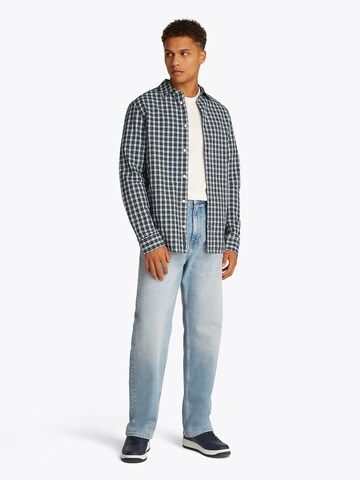 Tommy Jeans Regular fit Button Up Shirt in Blue