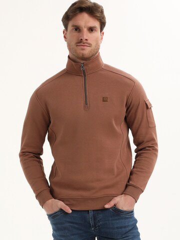 Gabbiano Sweater in Brown: front