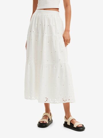 Desigual Skirt in White: front