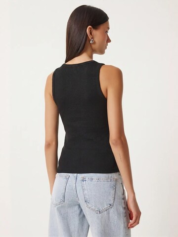 Happiness İstanbul Top 'Camis' – černá