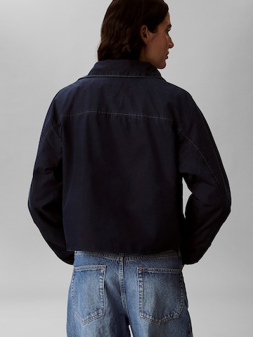 Calvin Klein Jeans Between-season jacket in Blue