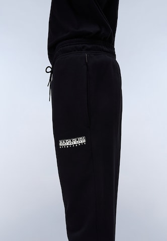 NAPAPIJRI Regular Broek 'M-Gori' in Zwart