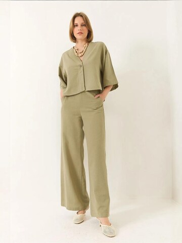 Completo pantalone di Bianco Lucci in verde