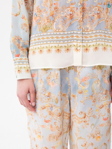 adl Blouse in Blauw