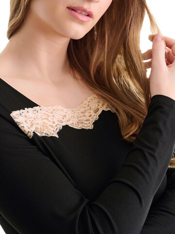 Lisca Nightgown 'Tania' in Black