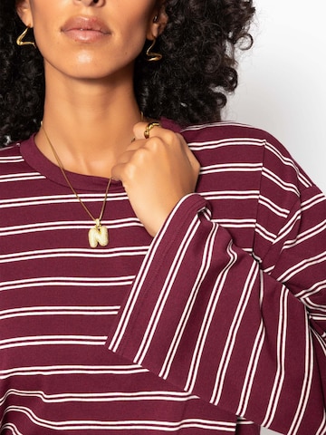 SASSYCLASSY Shirt in Red
