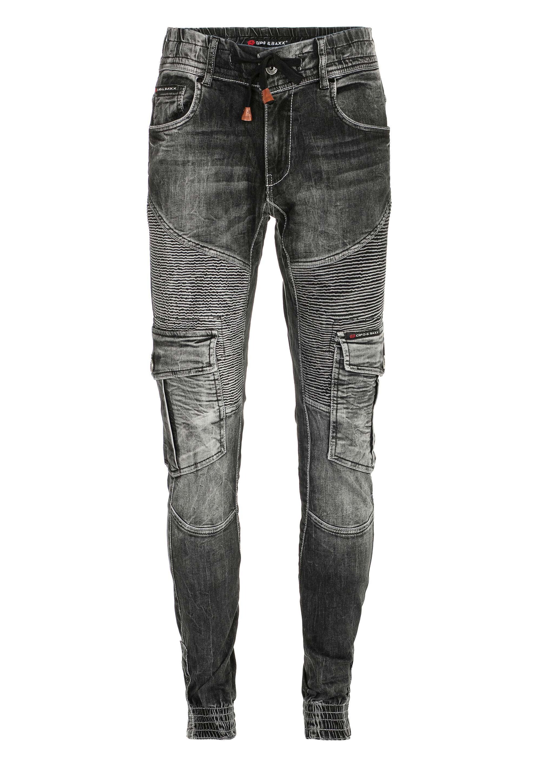 CIPO & BAXX Tapered Jeans in Schwarz: Vorderseite
