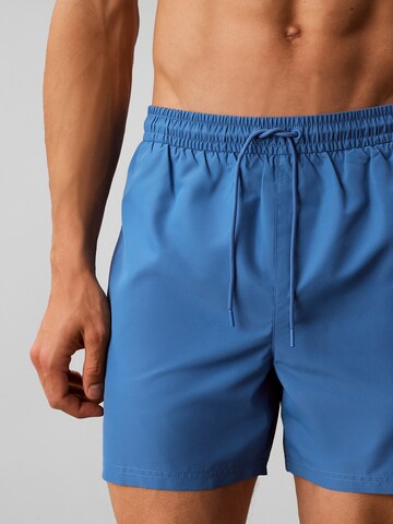 Shorts de bain Calvin Klein en bleu