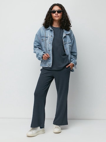 C&City Sweatsuit in Grey: front