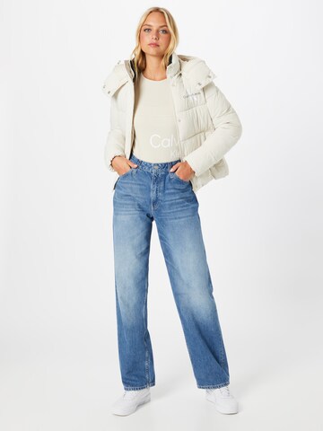 Calvin Klein Jeans Zimní bunda – bílá