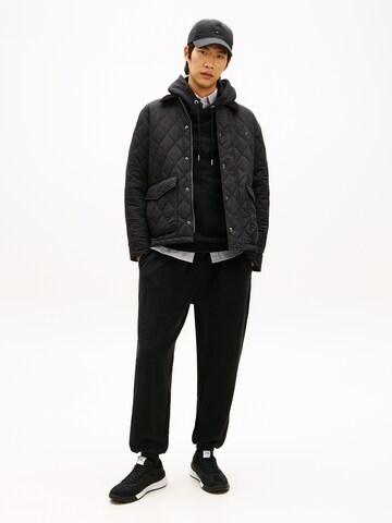 TOMMY HILFIGER Nizke superge 'RETRO' | črna barva: sprednja stran