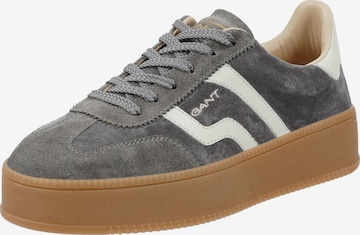 Baskets basses GANT en gris : devant