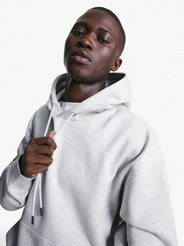 Bershka Sweatshirt in Grey