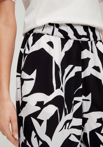 s.Oliver Loose fit Trousers in Black