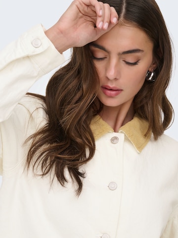 ONLY Välikausitakki 'ONLFrankie' värissä beige