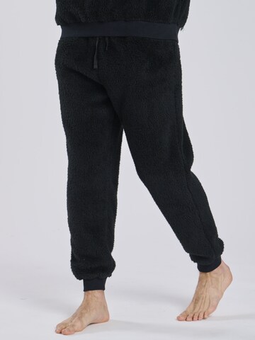 Loungeable Tapered Hose in Schwarz