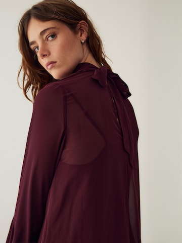 Noella Dress ' Latania ' in Red: back