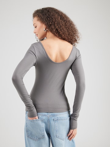 WEEKDAY Póló - szürke