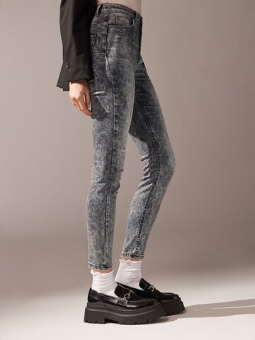 CALZEDONIA Skinny Jeans in Schwarz
