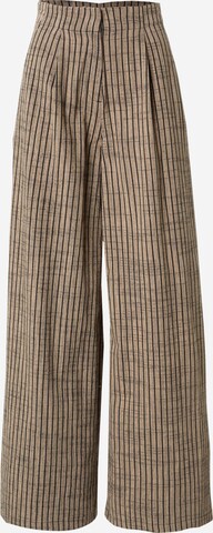 Wide leg Pantaloni con pieghe di TOPSHOP in marrone: frontale