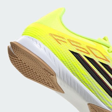 Chaussure de foot 'F50 League' ADIDAS PERFORMANCE en jaune