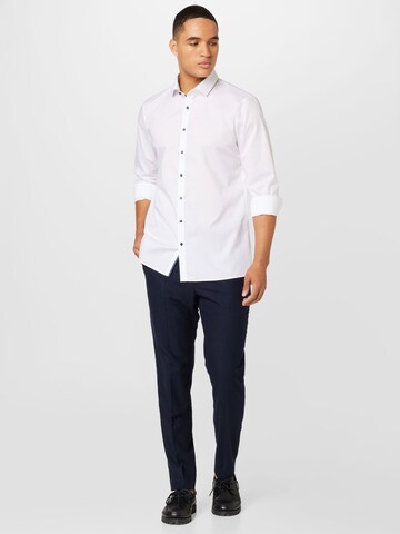 Slim fit Camicia business 'No. 6 Six' di OLYMP in bianco