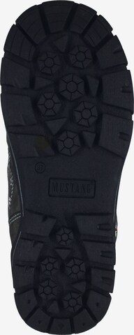 MUSTANG Stiefel in Grau