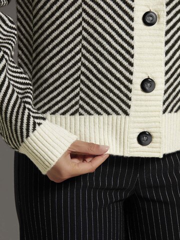 Cardigan MADELEINE en noir