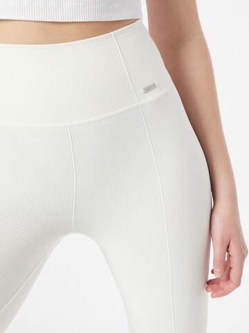 aim'n Skinny Sportovní kalhoty 'Luxe' – bílá
