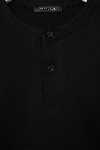 T-Shirt Trendyol en noir