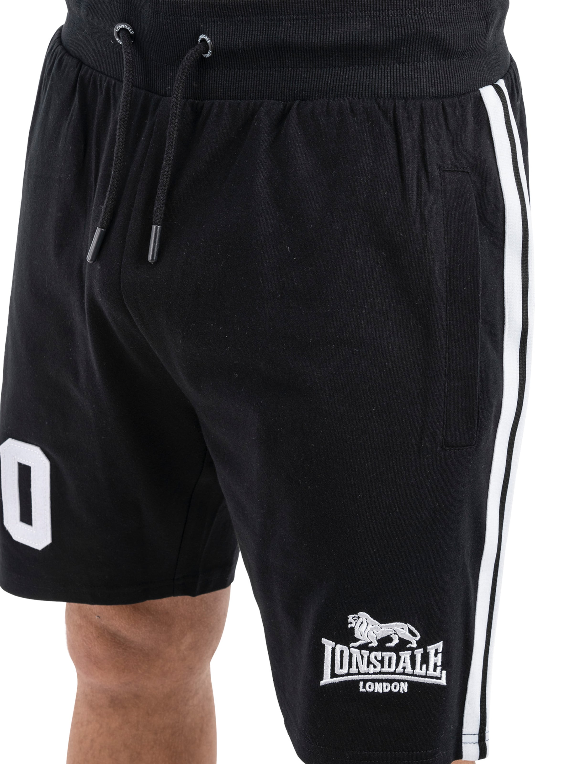 LONSDALE tavaline Püksid 'Marwick', värv must