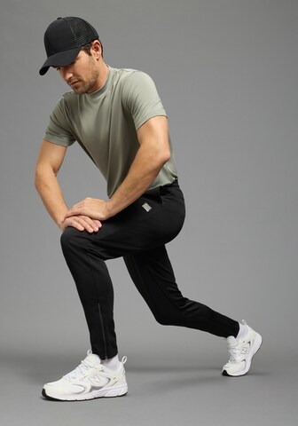 OCEAN SPORTSWEAR Performance Shirt in Green