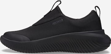 Crocs Низкие кроссовки 'Mellow Ease' в Черный: спереди