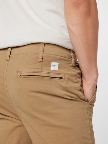 American Eagle - regular Pantalón chino en marrón