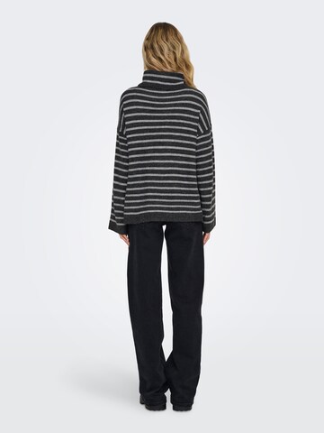 ONLY Pullover 'ONLTalio' i grå