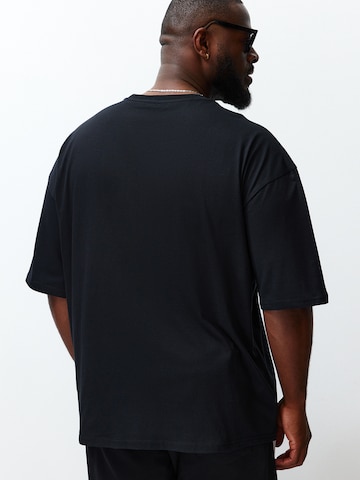 Trendyol - Camiseta en negro
