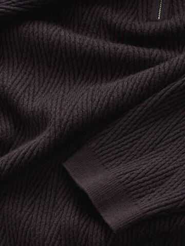 Next - Jersey en marrón