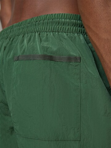 STRELLSON Board Shorts in Green