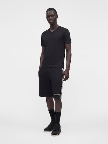 EA7 Emporio Armani - regular Pantalón en negro: frente