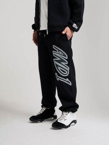 AND1 Конический (Tapered) Штаны 'Staple Graphic' в Черный