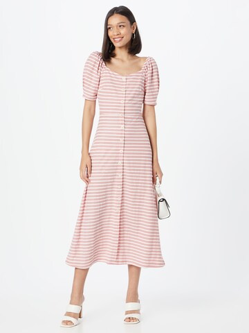 Robe Warehouse en rose