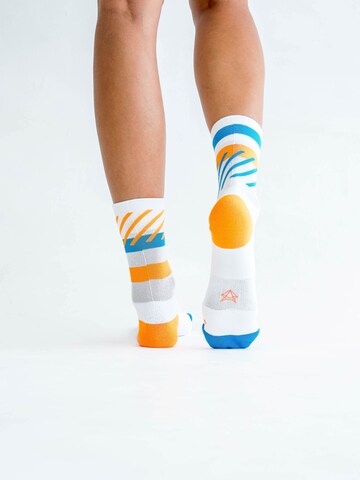 INCYLENCE Athletic Socks 'DISRUPTS' in Orange