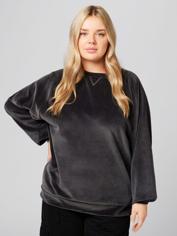 A LOT LESS Sweatshirt 'Juana' i grå: framsida
