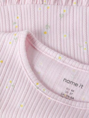 NAME IT - Camiseta en rosa